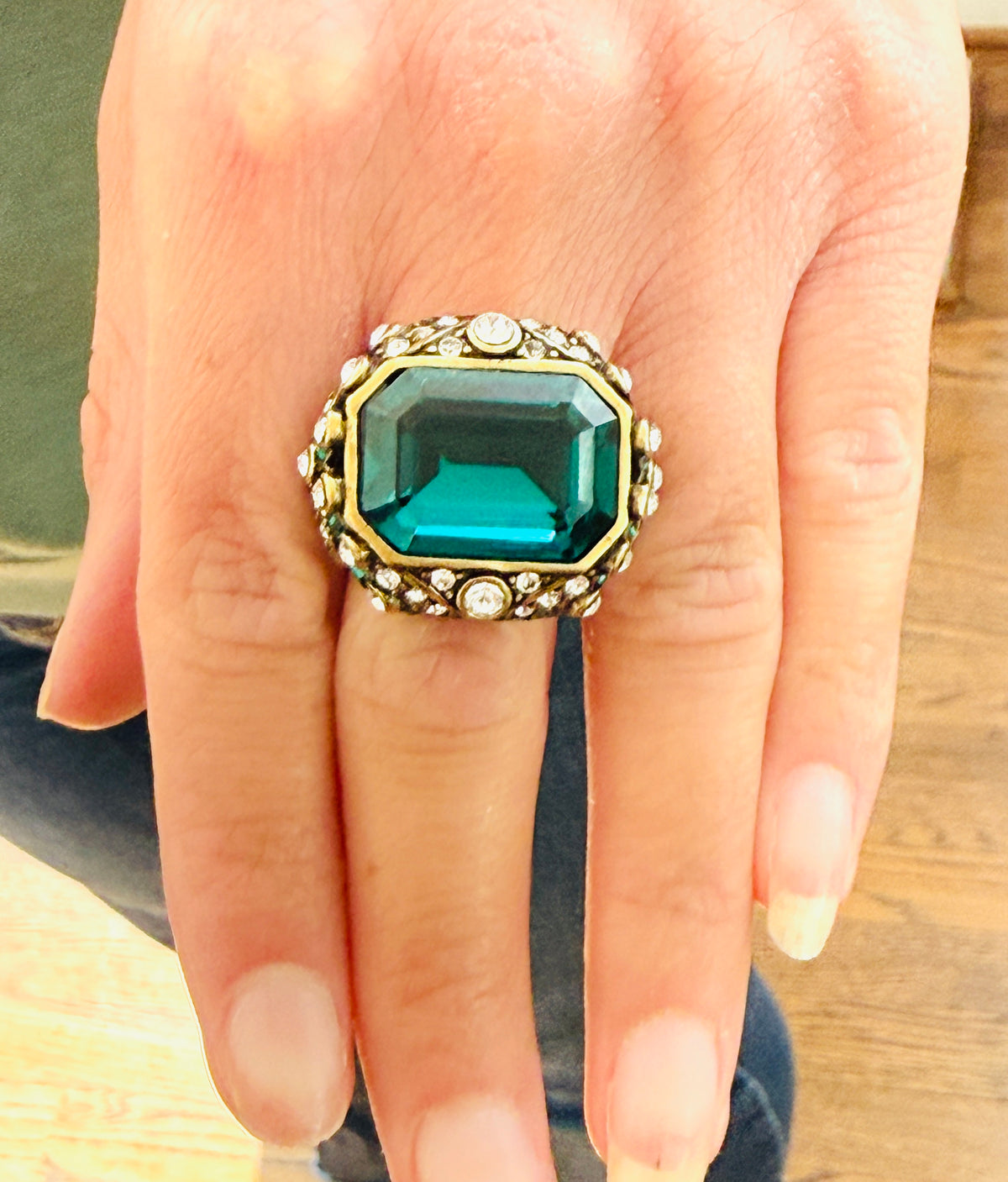 Princess Ring - Green Statement