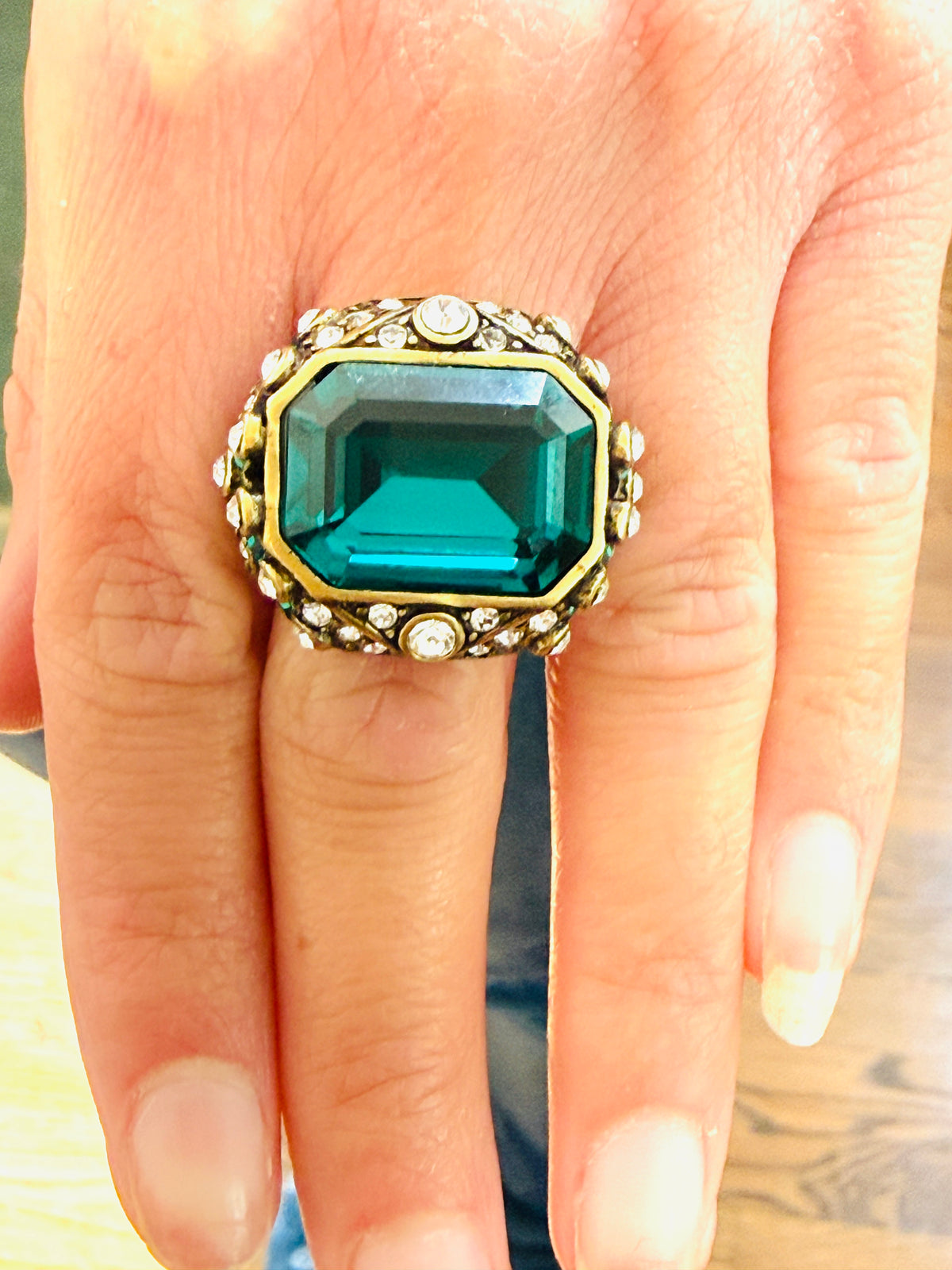Princess Ring - Green Statement