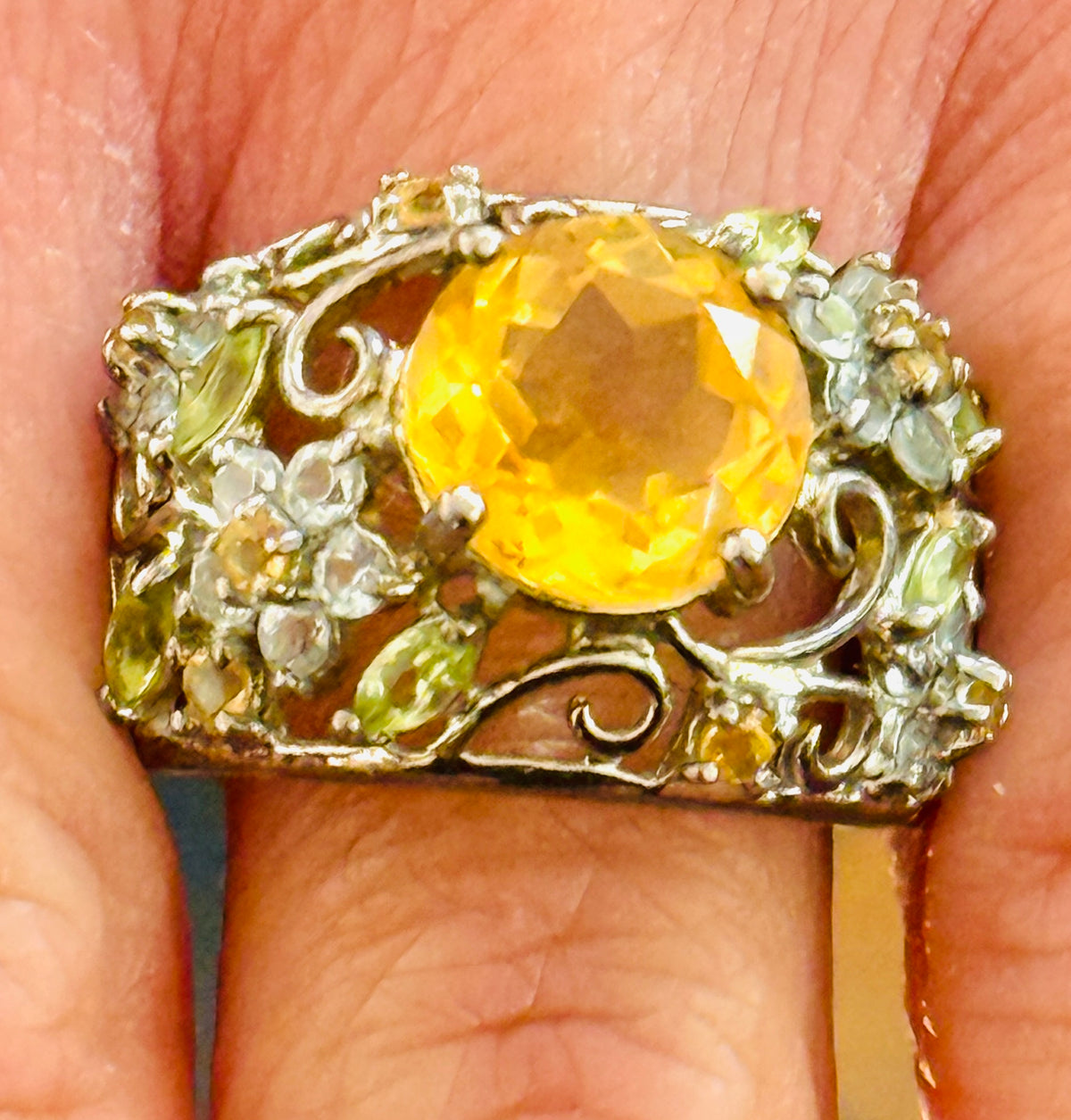 Sweet Yellow Stone Ring